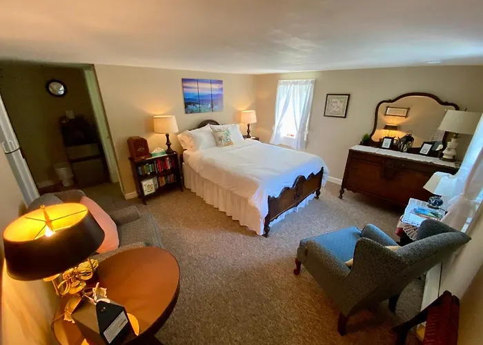 Family Farmhouse Inn