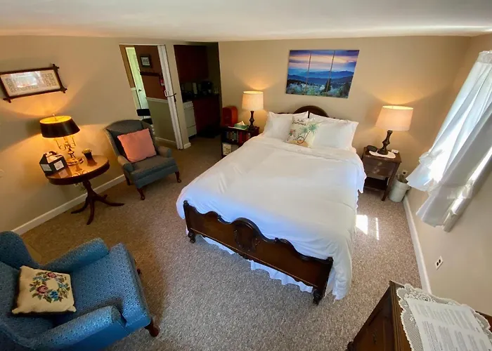 Family Farmhouse Inn